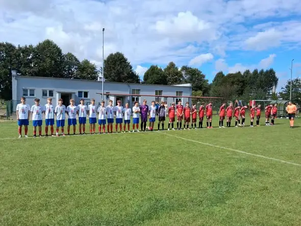 Juniorzy Darłovii rozgromili LZS Karsibór 9:0 w ligowym meczu