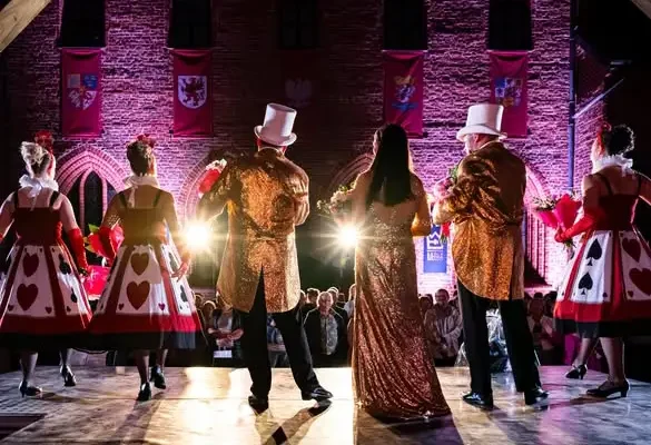Podsumowanie kulturalnego lata 2026 w Darłowie: koncerty, festiwale i kino plenerowe