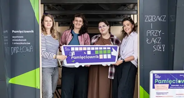 Darłowo: Mieszkańcy współtworzą wystawę „Pamięcownik” – przynieśli pierwsze pamiątki